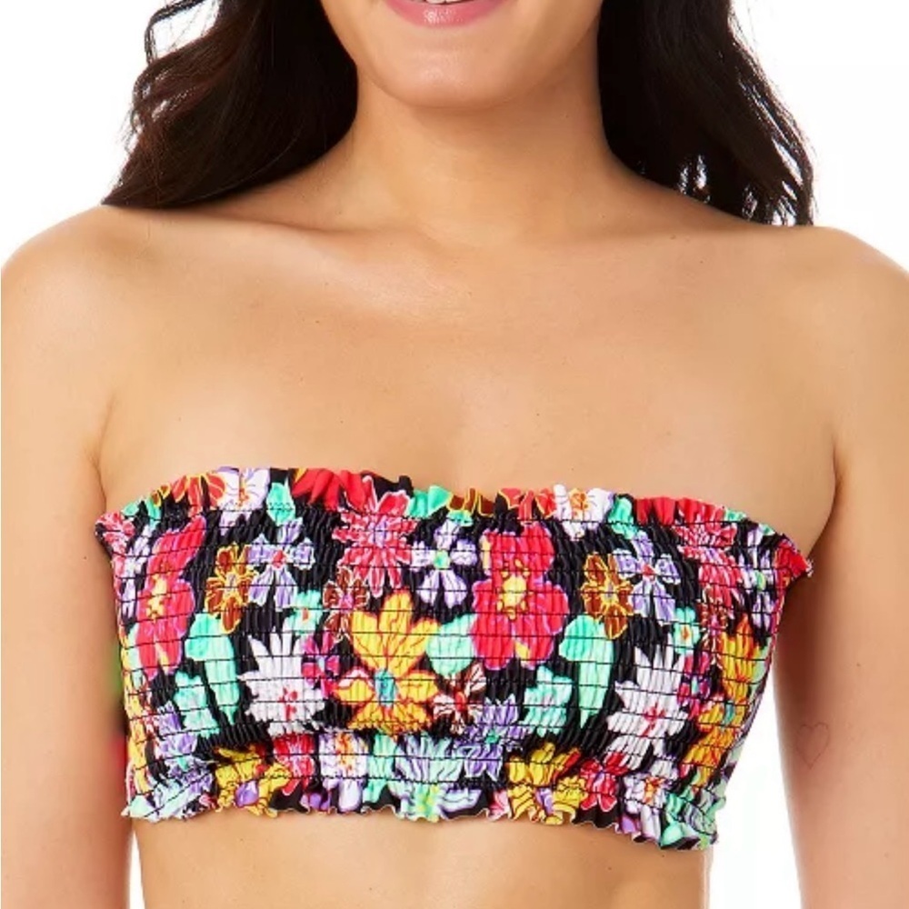 NWT Salt + Cove
Juniors' Penny Lane Smocked Bandeau Bikini Top XS